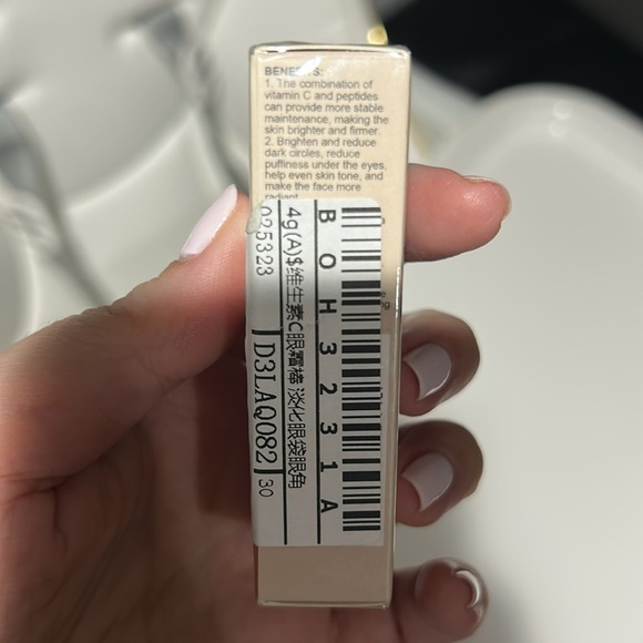 ✨host pick ✨Revive + Glow - Eye Balm + Vitamin C (0.14oz) - Picture 4 of 5